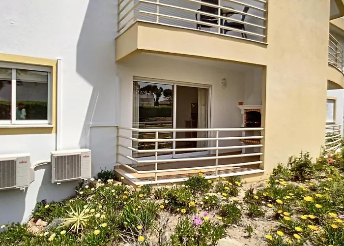Gale Garden House *